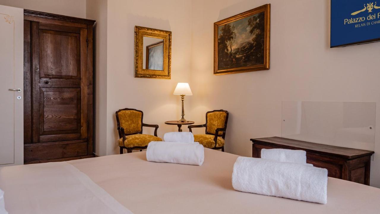 Palazzo Dei Pavoni, Relais Di Charme Acomodação com café da manhã LʼAquila Exterior foto